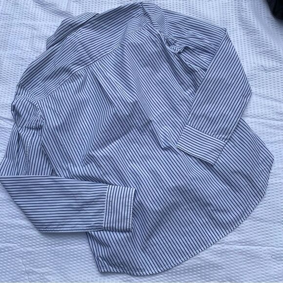 Gap XS Fitted Boyfriend button down shirt pin stripe NWT Size Small - Picture 5 of 5